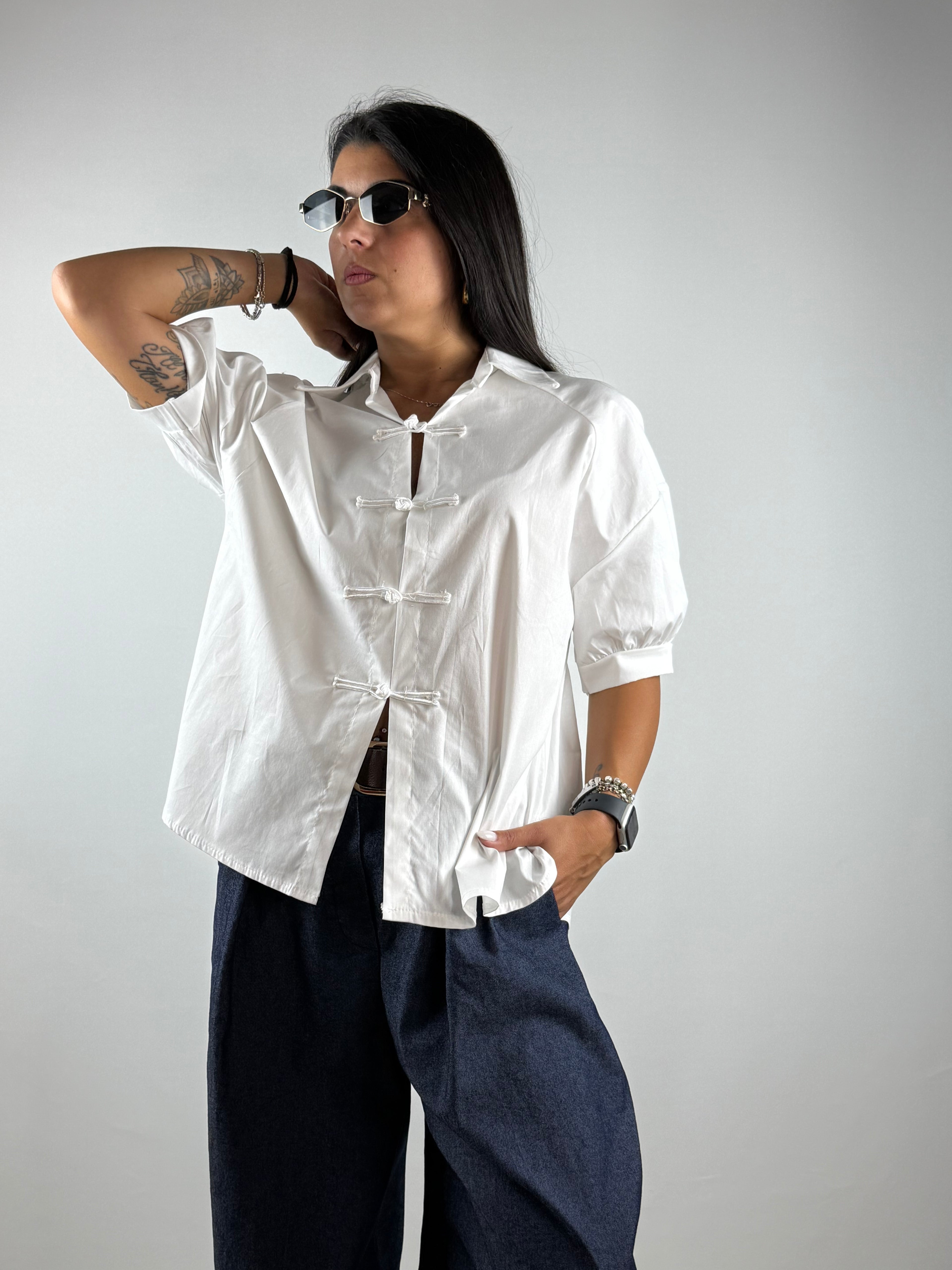 Camicia alamari