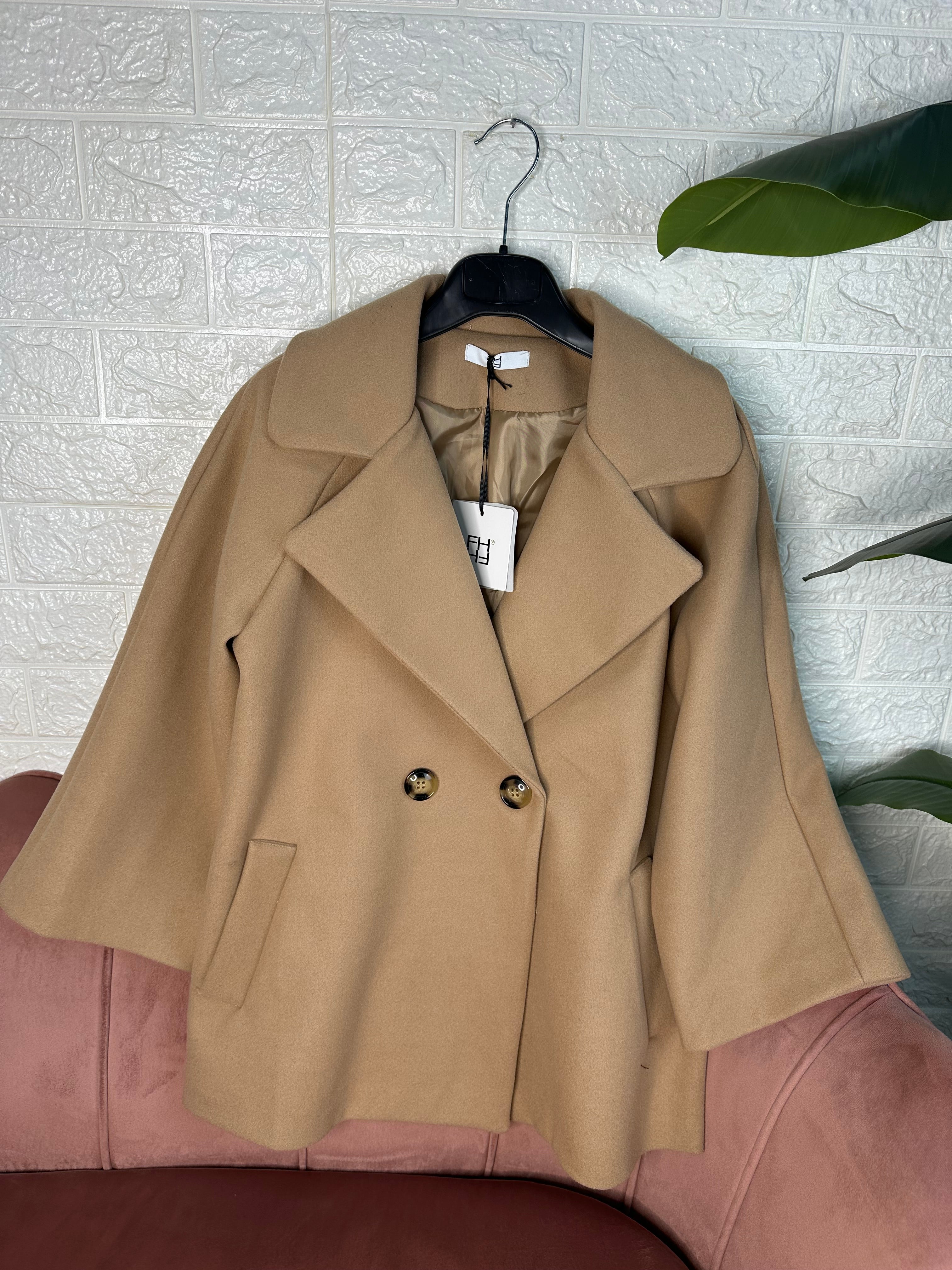 Cappotto oversize corto