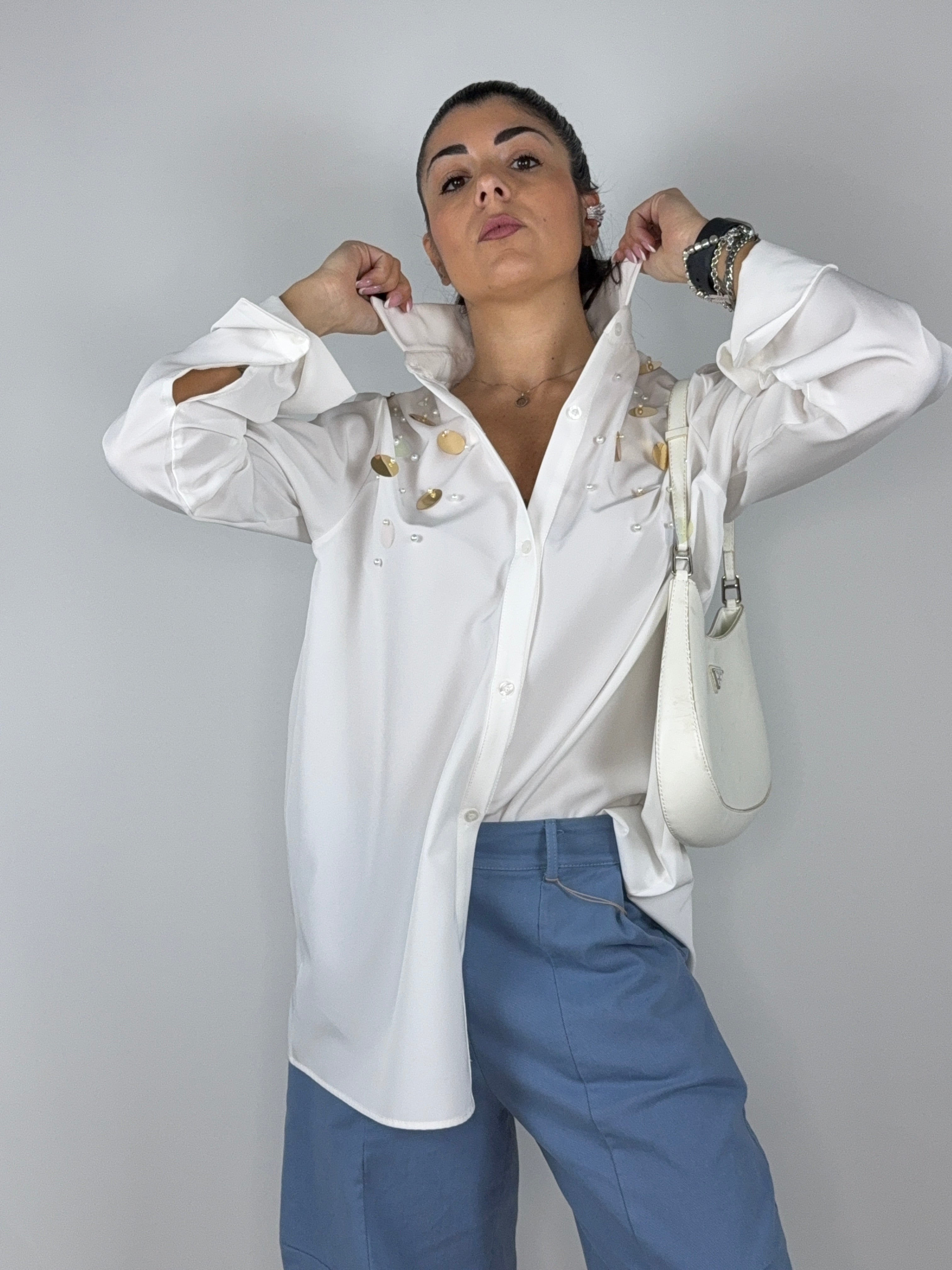 Camicia paillettes e perle