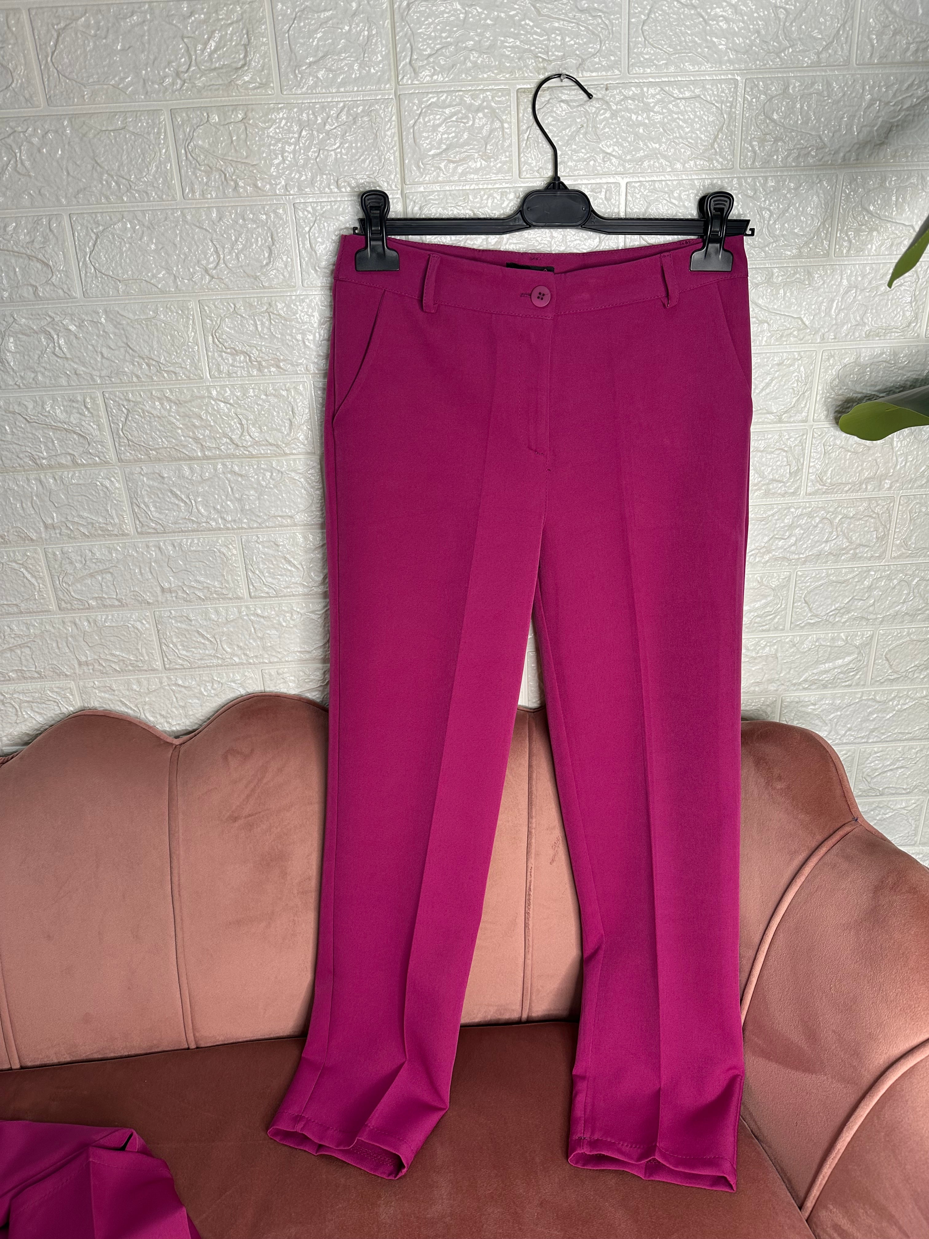 Pantalone a sigaretta