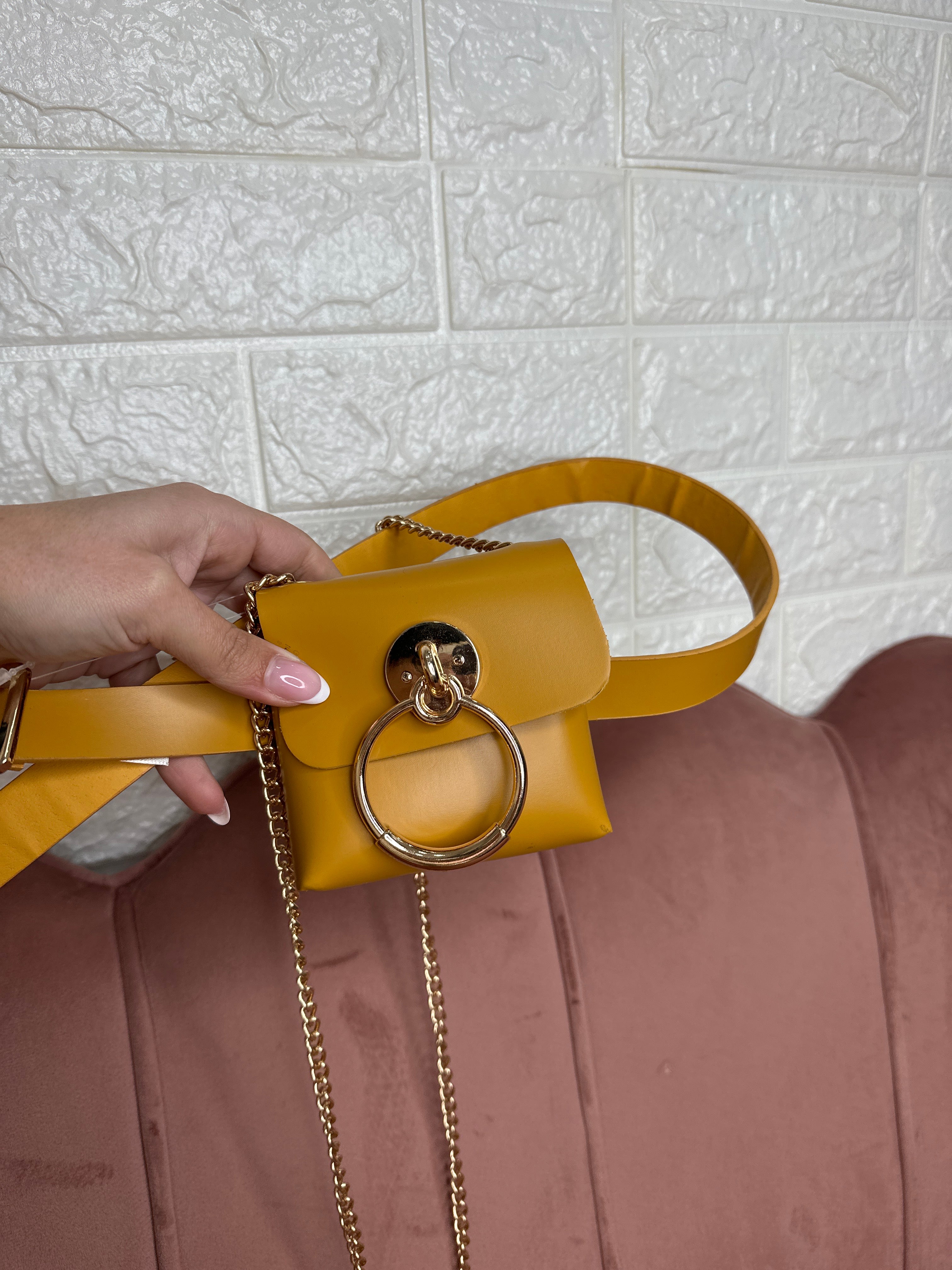 Cintura con pochette