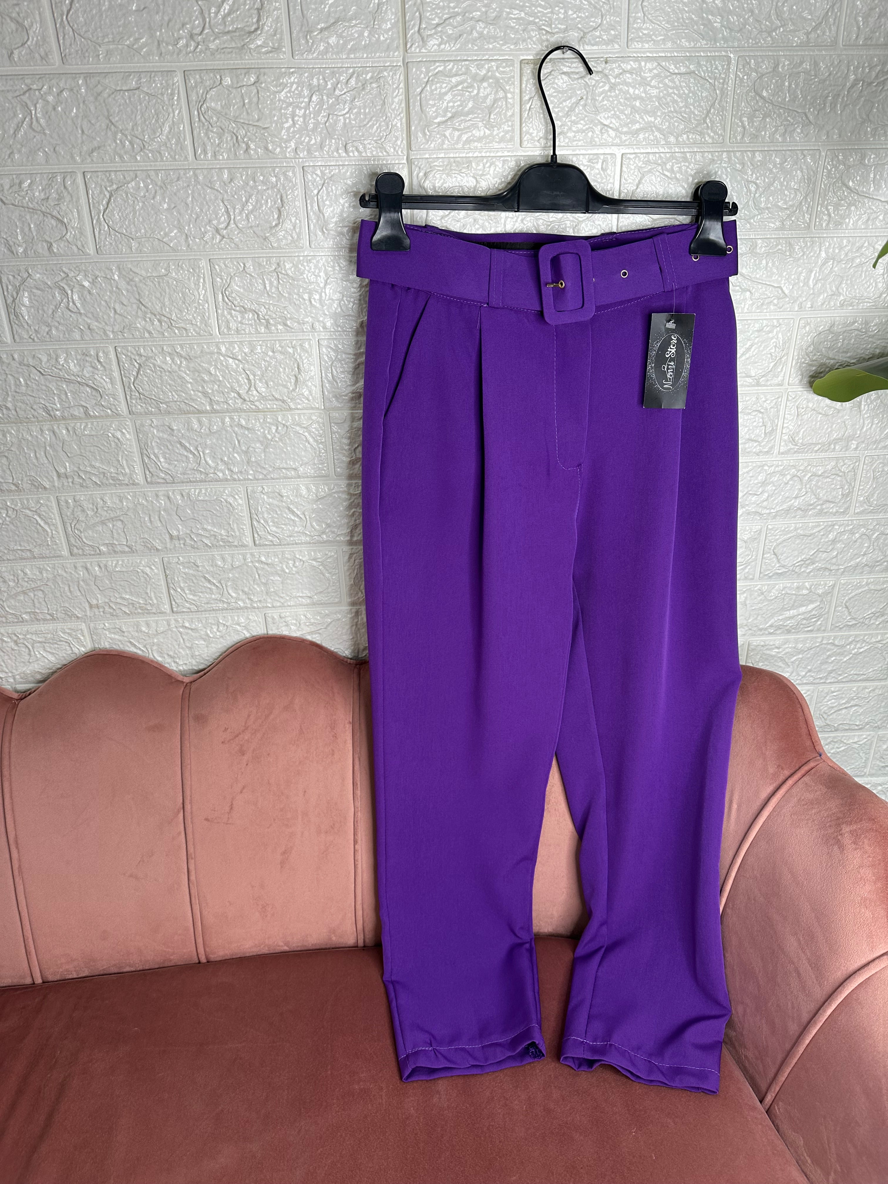 Pantalone con cintura