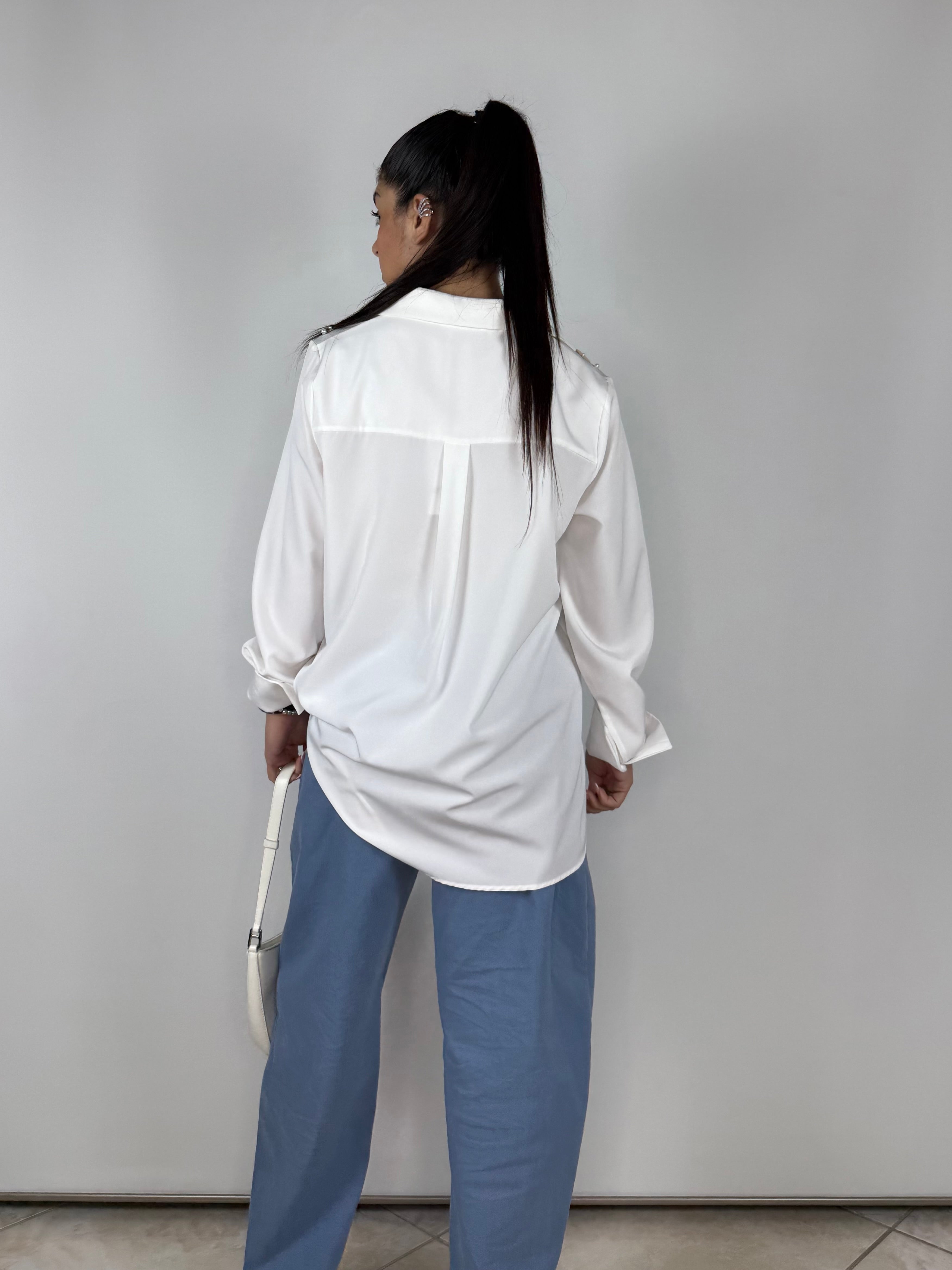 Camicia paillettes e perle