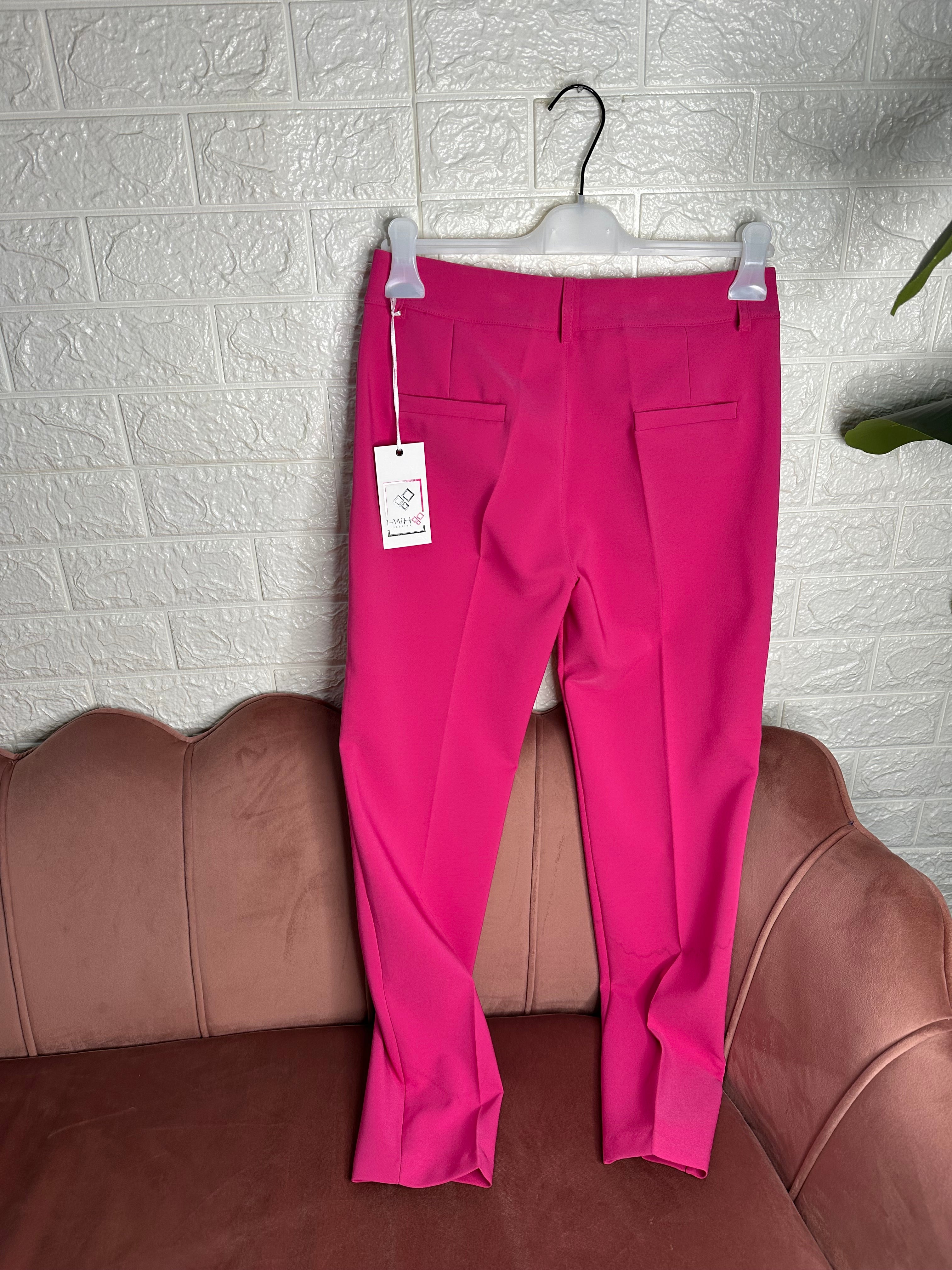 Pantalone a sigaretta