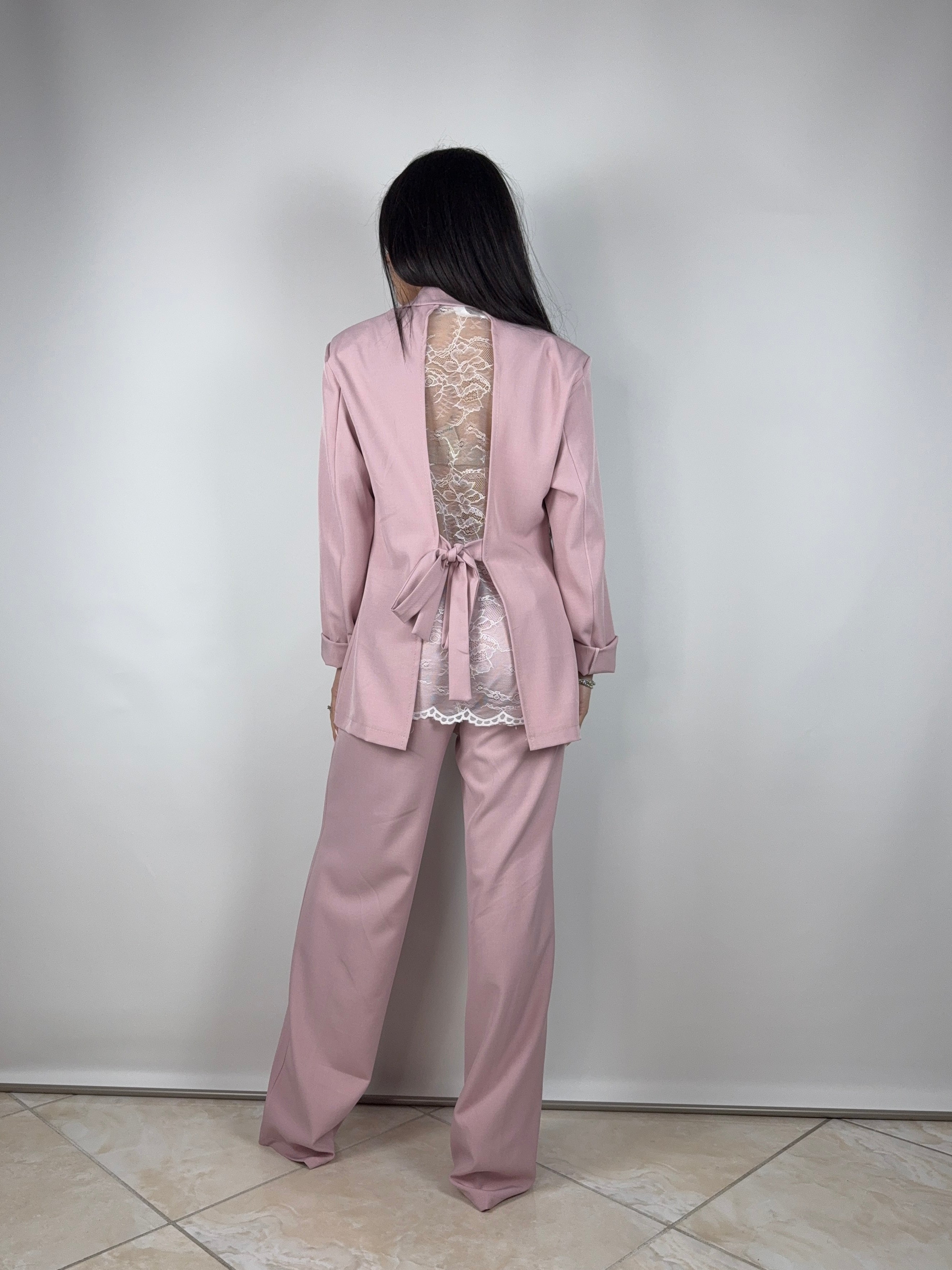 Tailleur pizzo