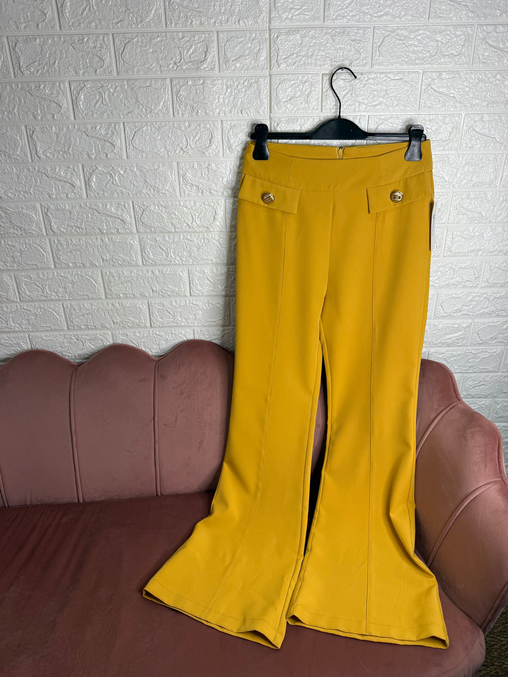 Pantalone a zampa